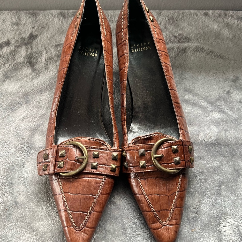 Stuart Weitzman Brown Croc-Patterned Heels - Picture 2 of 10